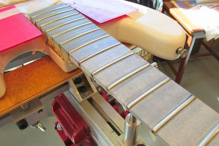 How to Level Guitar Frets in 5 Easy Steps