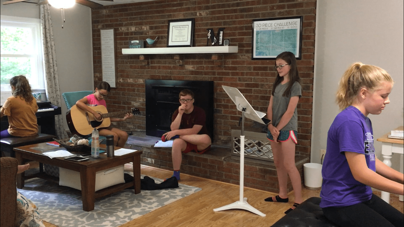 How to Use the AnyTune Pro App in Piano Lessons to build excitement