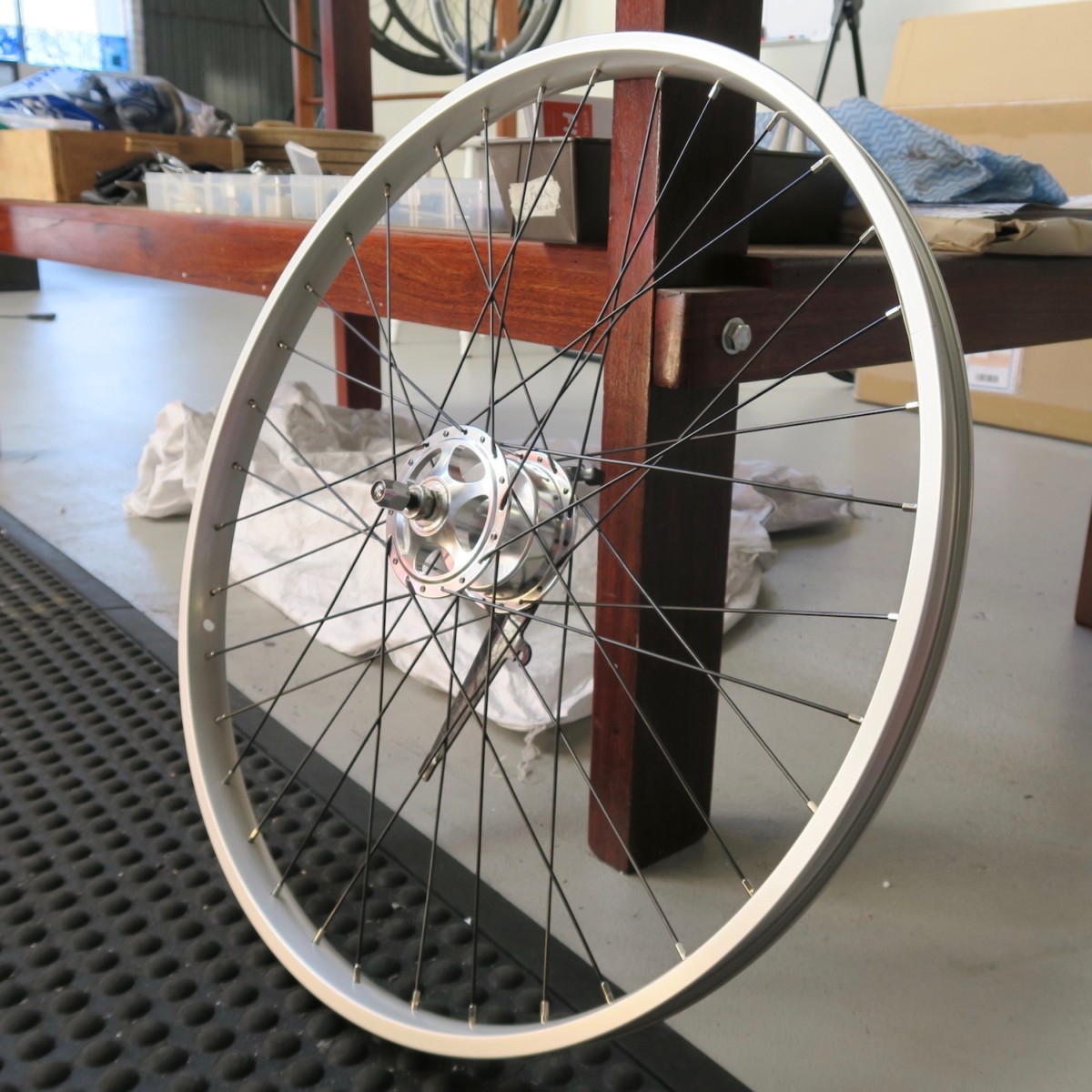 Roger's Drumbrake Cruiser bike wheel build Melody Wheels
