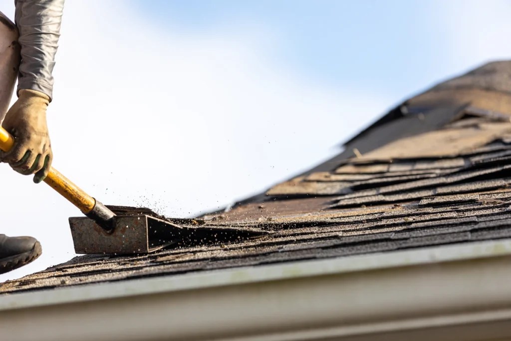 How to Remove Shingles On Your Roof (2023 Guide)