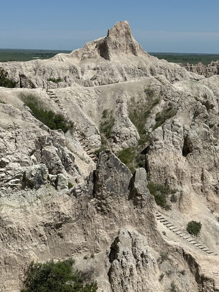 SOUTH DAKOTA REVIEW WHY GO; WHAT TO DO & SEE