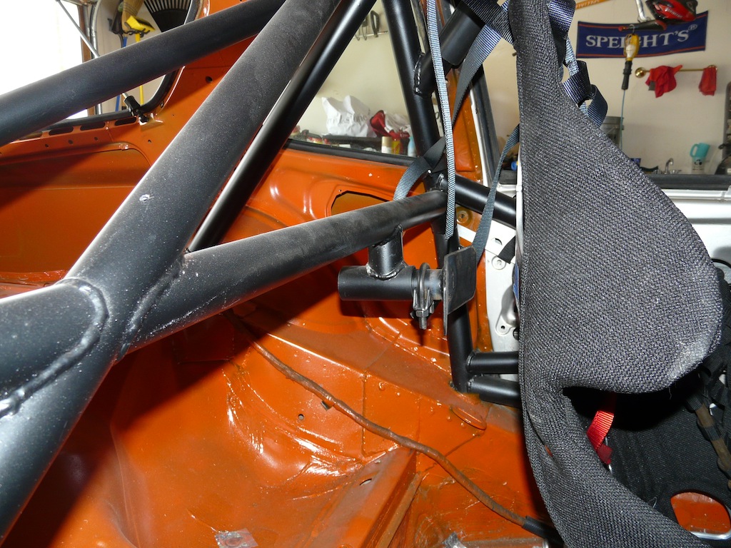 Do metal seats (ultrashield) require seat back braces for racing? (NASA