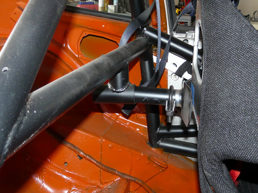 Do metal seats (ultrashield) require seat back braces for racing? (NASA