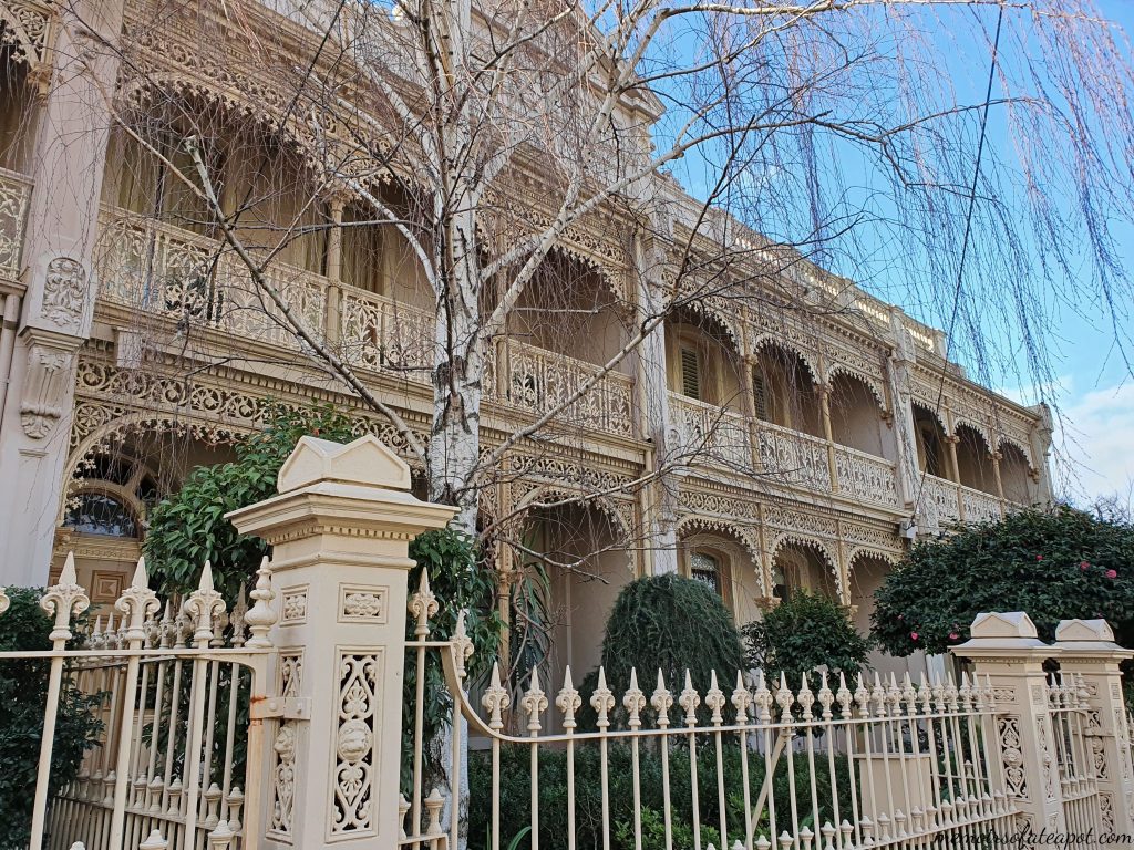 Melbourne Walks Elegant Enclave