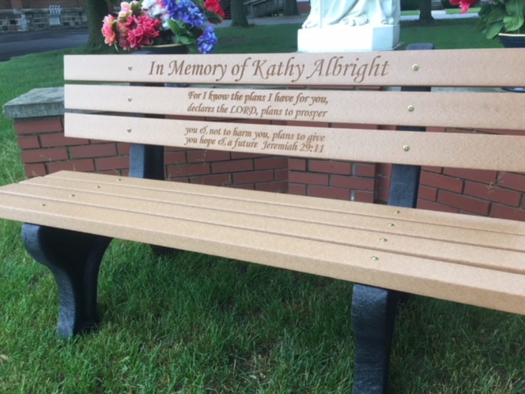 Memorial Park Benches Give the memorial of a lifetime