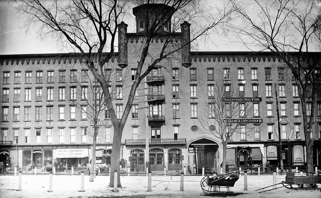 Hotel Woodruff (1851 1976)