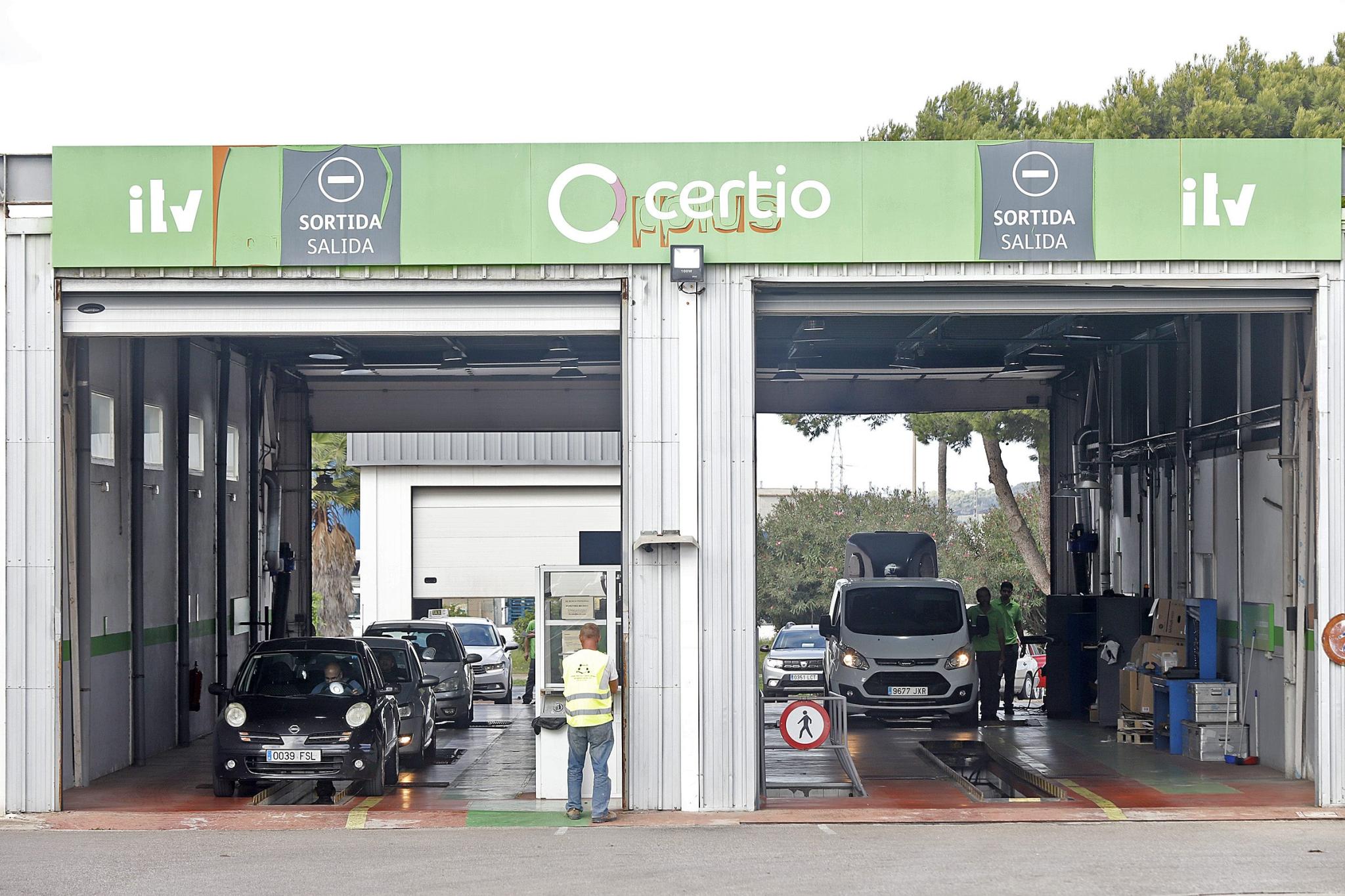 El Consell prorroga un año el contrato de la ITV a Certio mientras no