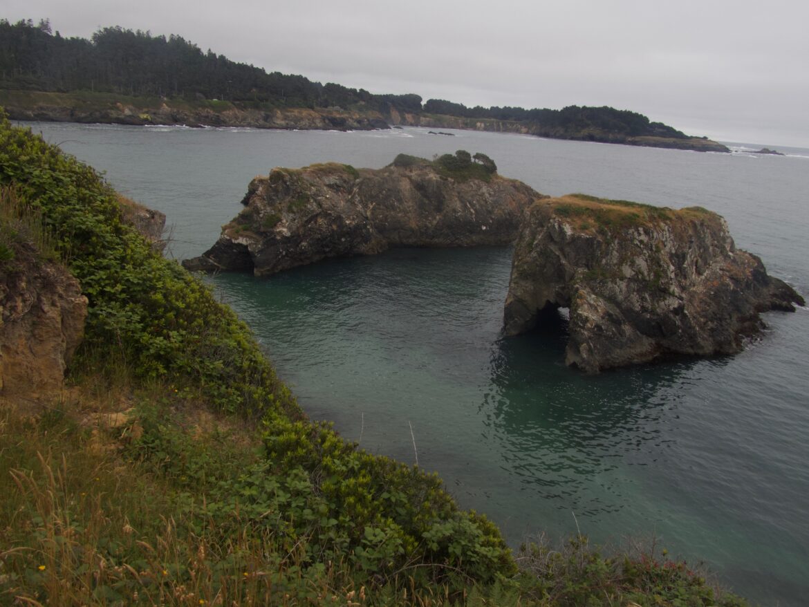 Well known Mendocino man dies in apparent fall from bluff • The