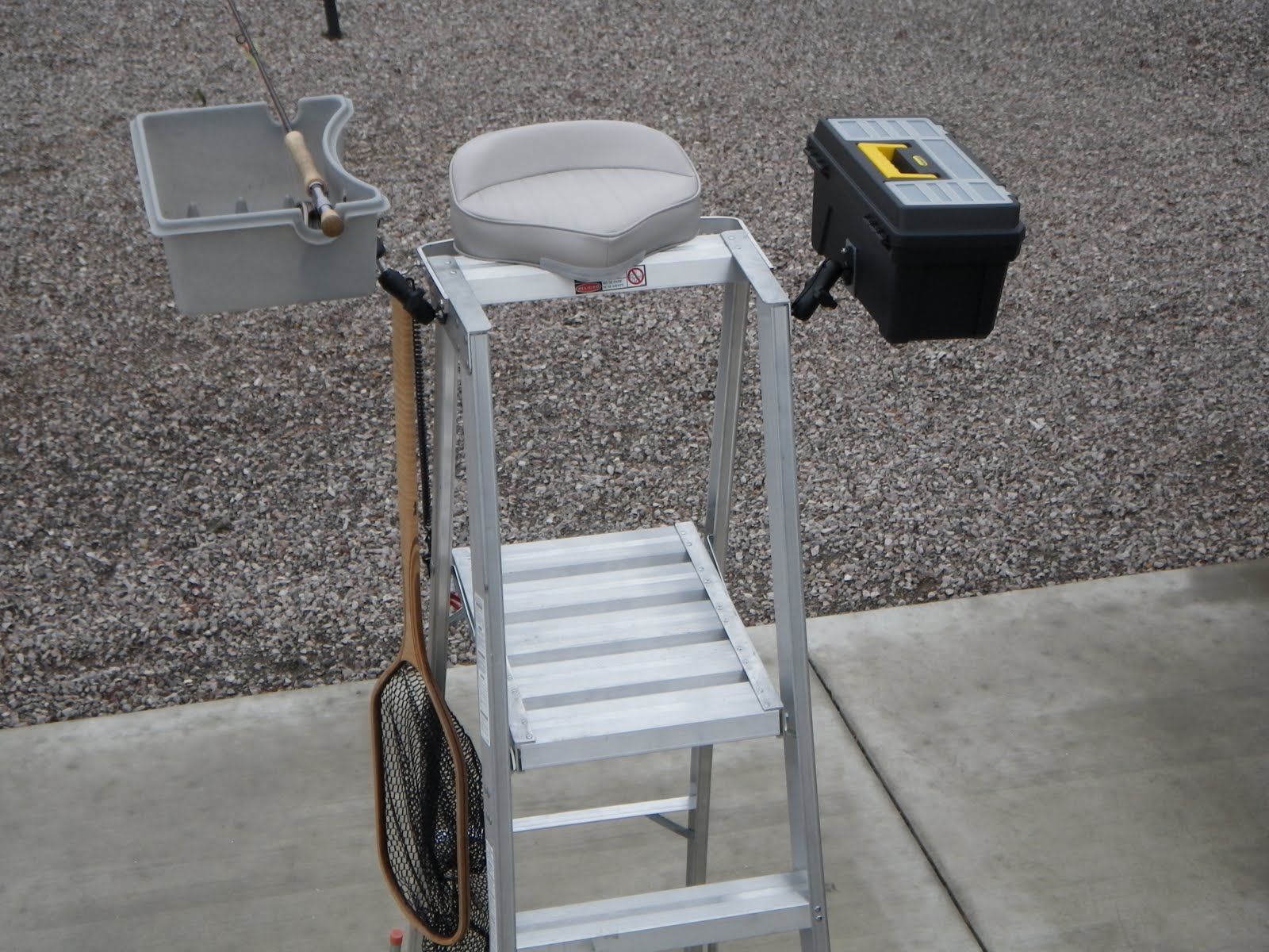 Building a Pyramid Lake Ladder Chair