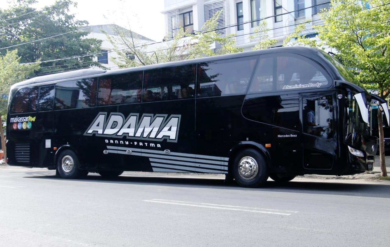 Bus Branding ADAMA Bawa DannyFatma ke Lokasi Pengundian