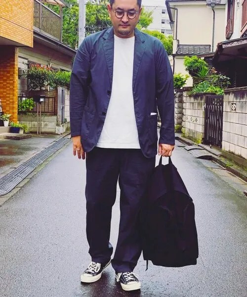 ぽっちゃり体型のメンズ・コーデ例｜太めの男性の着こなしのポイントは？