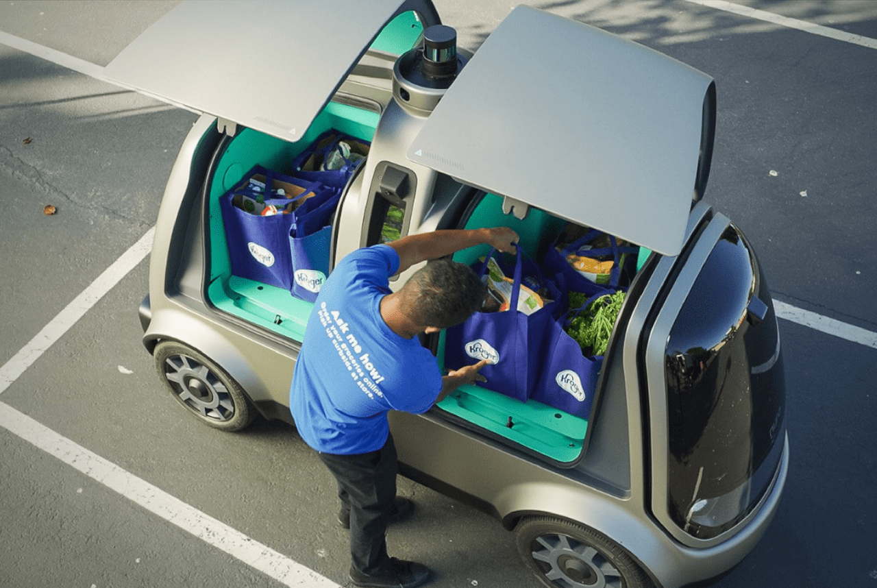Nuro R1 Driverless Food Delivery Van Men's Gear