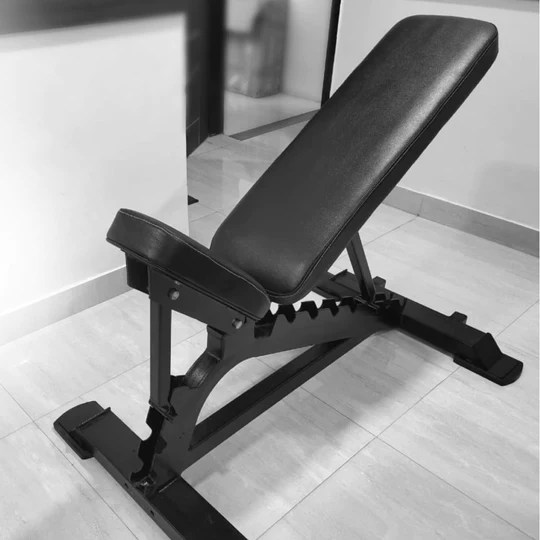 Buying a WEIGHT bench in India? 10 Things You Must Know Before.