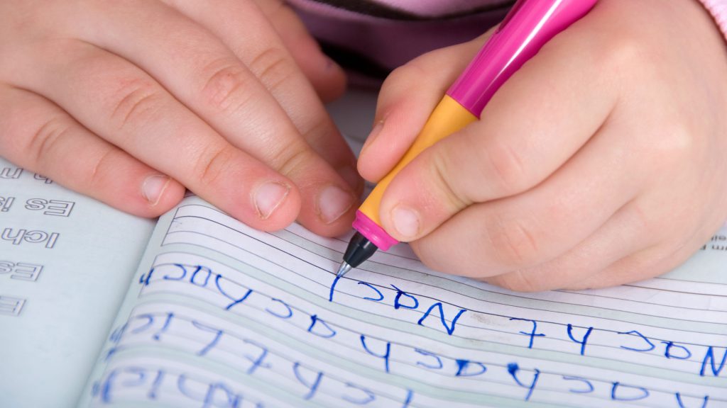 Nachhilfe in Mathe, Englisch, Deutsch, etc. Mentor Nachhilfe zu Hause