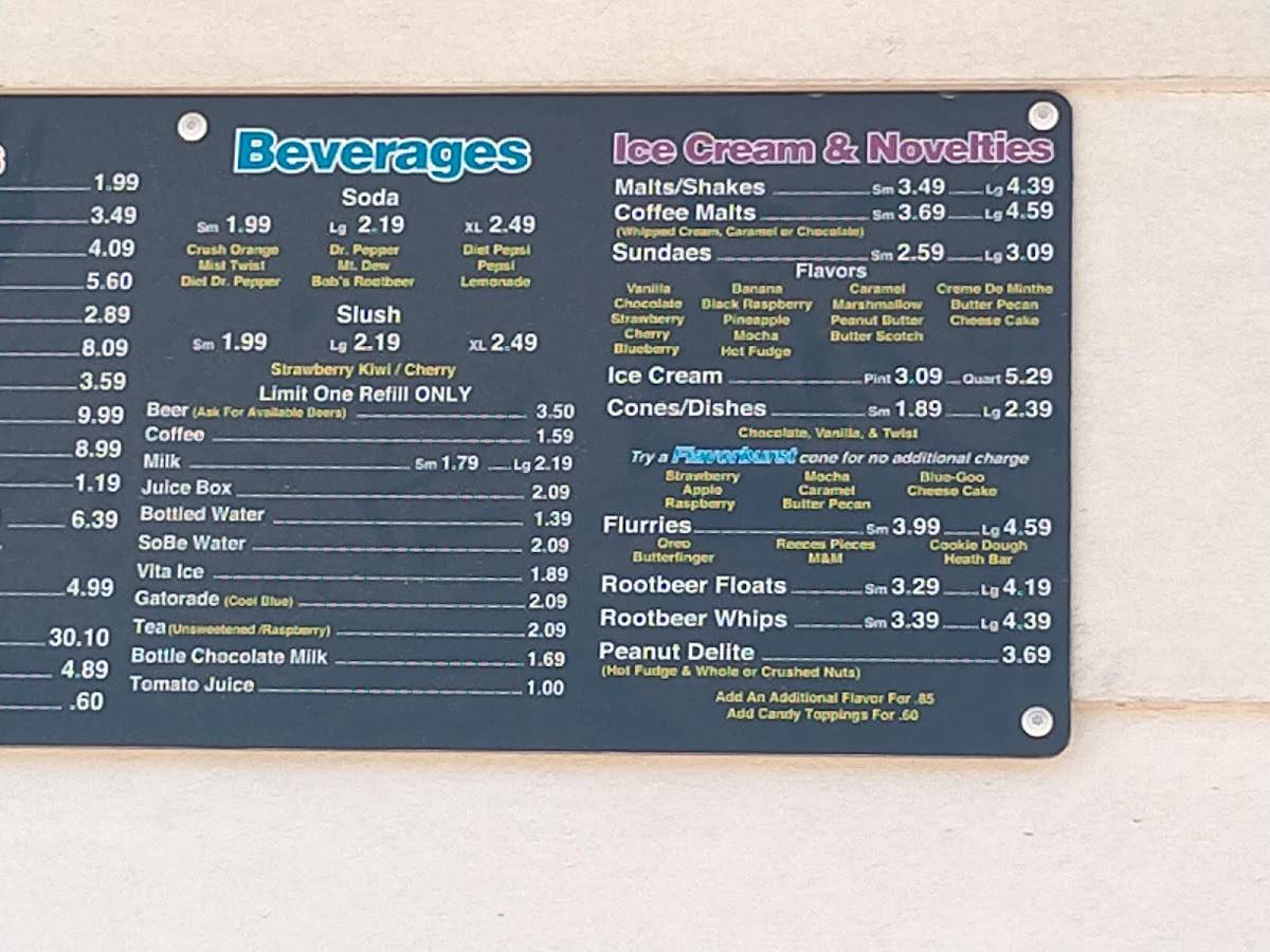 Menu at Bob's Drive Inn fast food, Le Mars