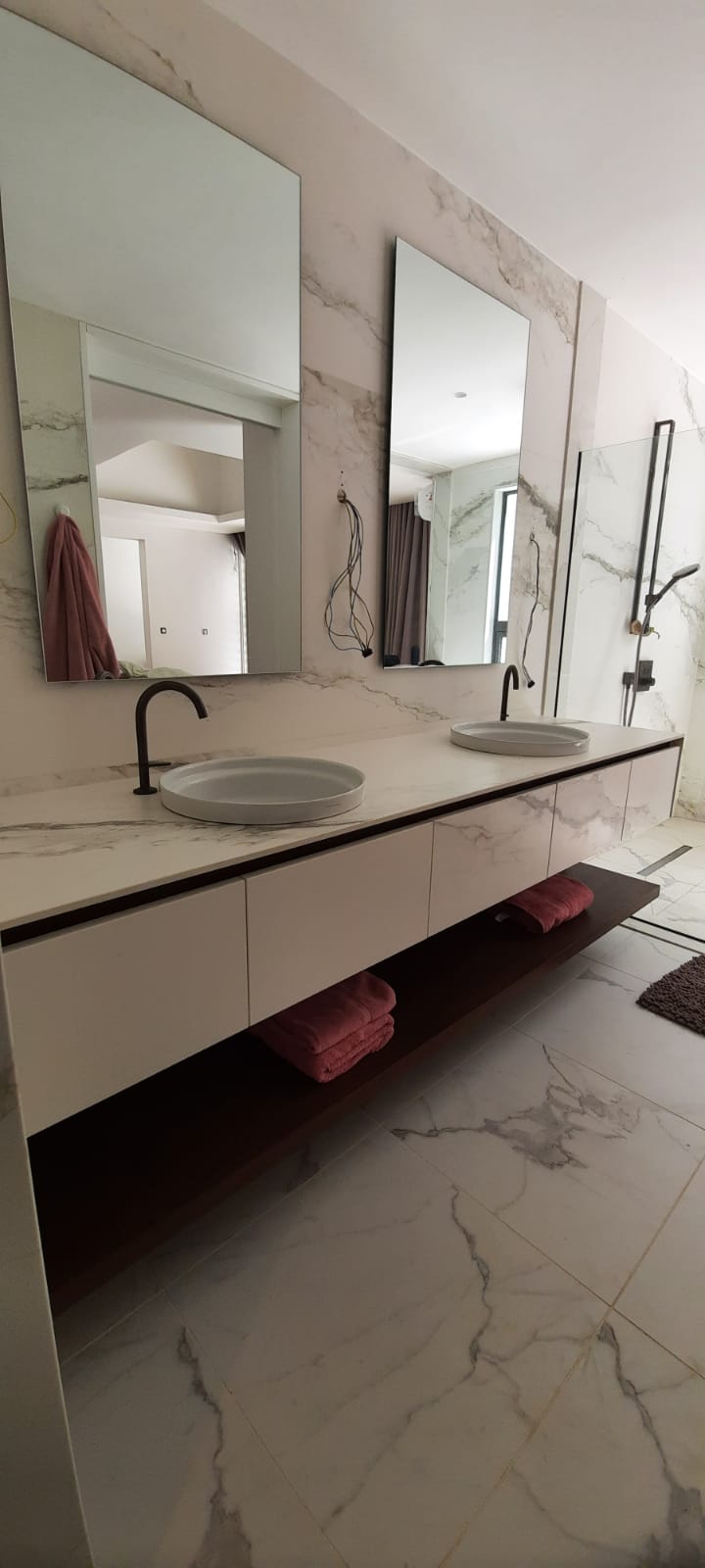 Quartz Floating Vanity Menuiserie Italienne