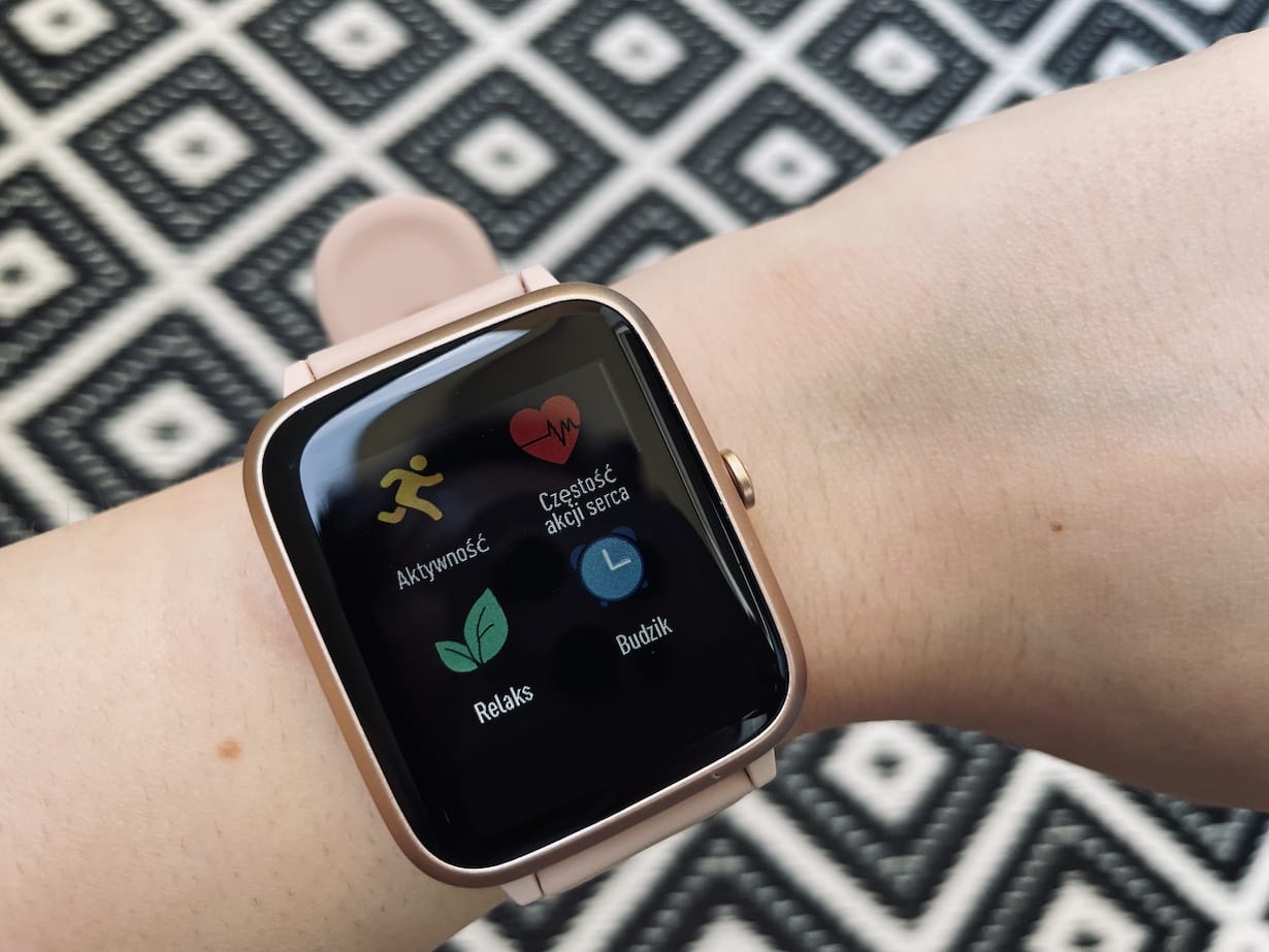 HAMA Fit Watch 5910 GPS - tani smartwatch - test