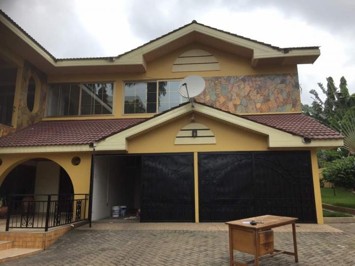 Houses for Rent in Airport Residential Area meQasa