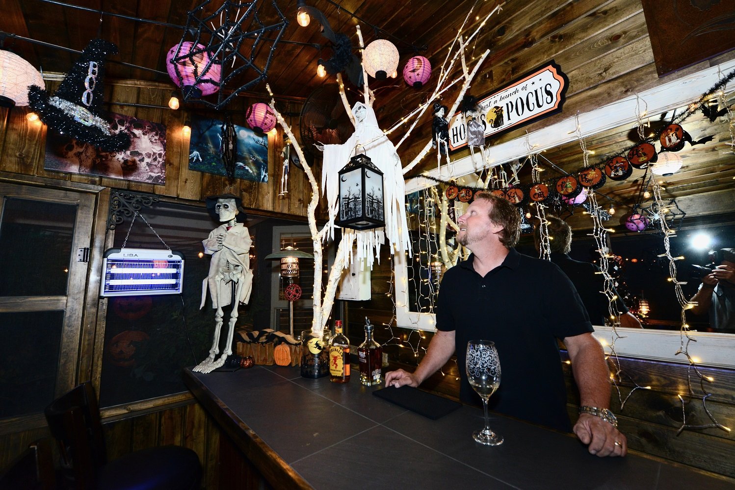 Couple says cheers to Halloween fun — Merced County Times