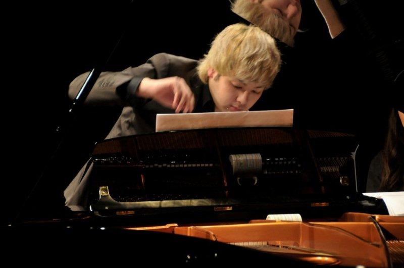 佐藤祐介 ピアノ・リサイタル｜佐伯ふみ