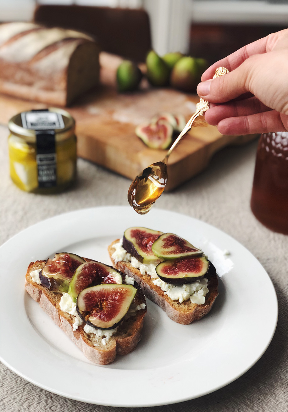 Meredith Dairy — Recipes / Fig, Honey & Goat Cheese on Sourdough