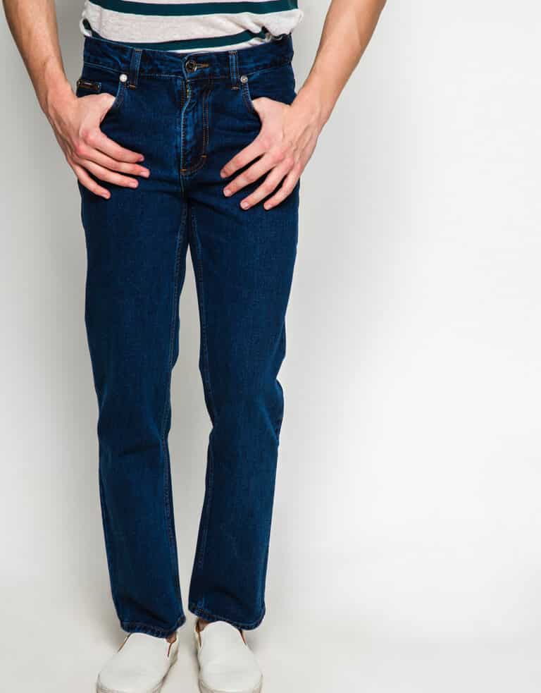 10 Merk Celana Jeans Pria yang Bagus (Lokal dan Luar Negeri)