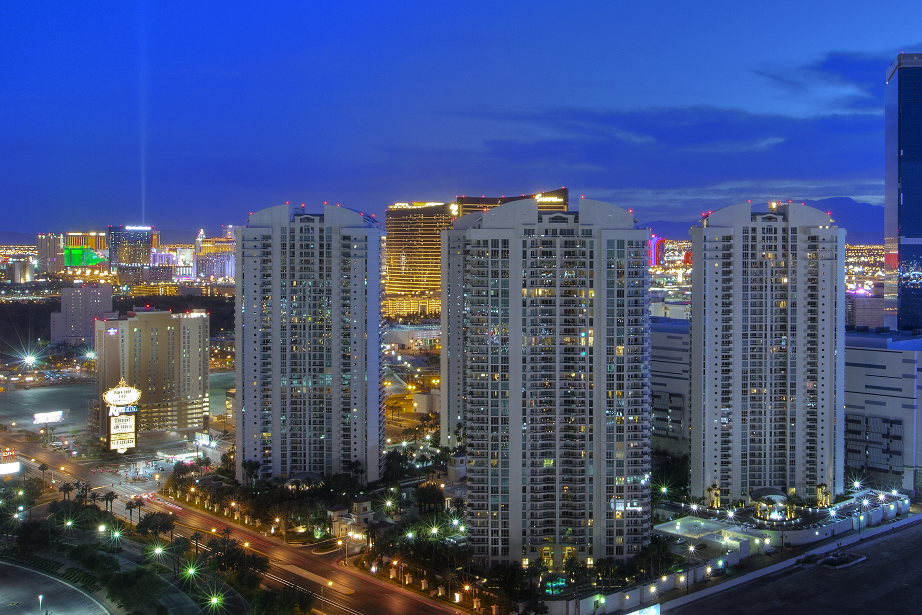 Turnberry Towers Merlin Custom Home Builders in Las Vegas