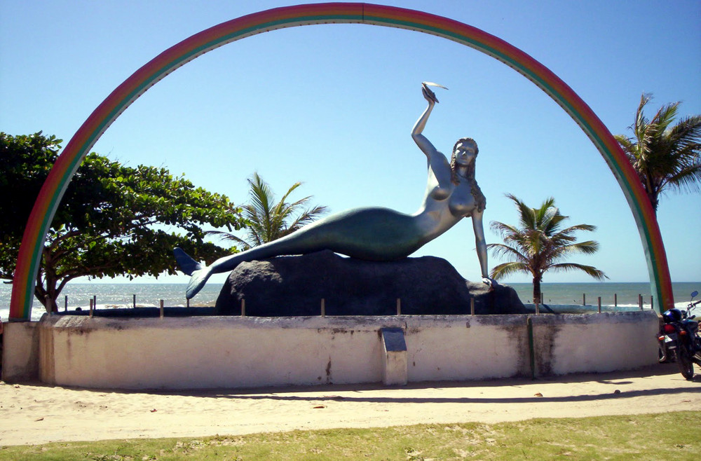 Mermaid statue and monument on Mermaid Beach in Espírito Santo, Brazil