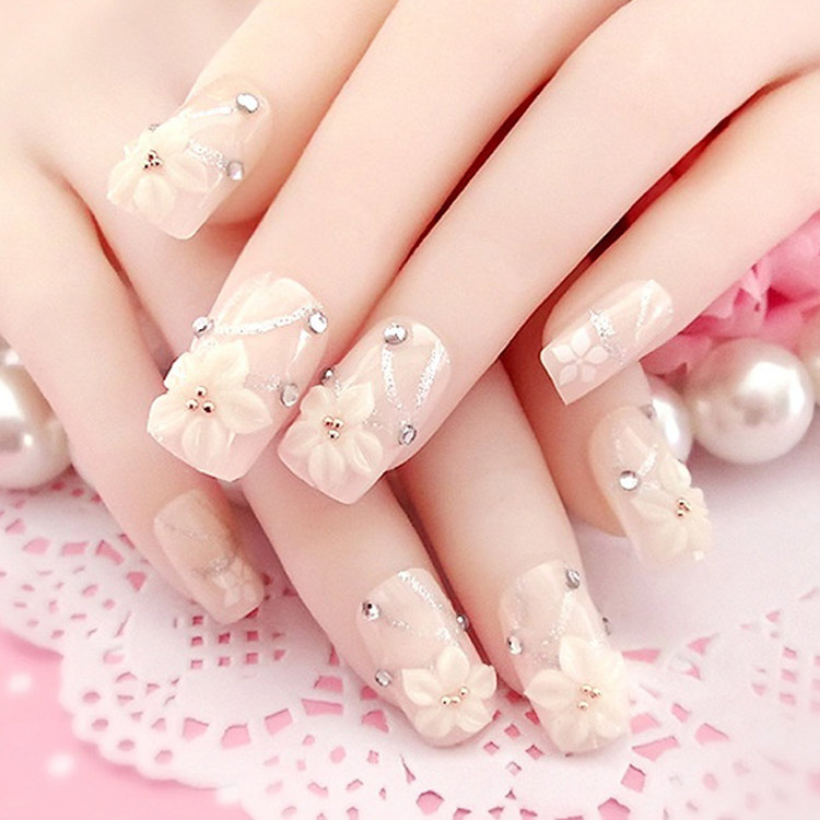 Những mẫu móng tay đính đá đơn giản mà đẹp, nail đính đá sang trọng hot