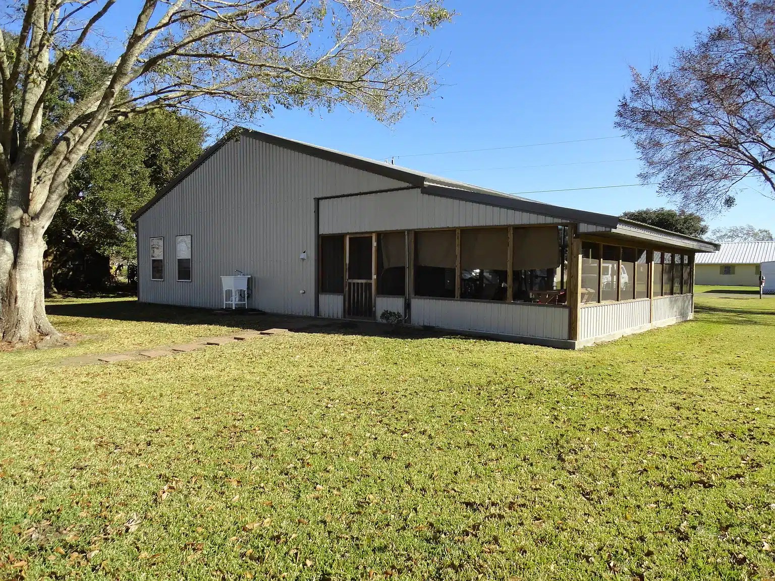 Breaux Bridge, LA 1,209sqft 2 bed 2 bath