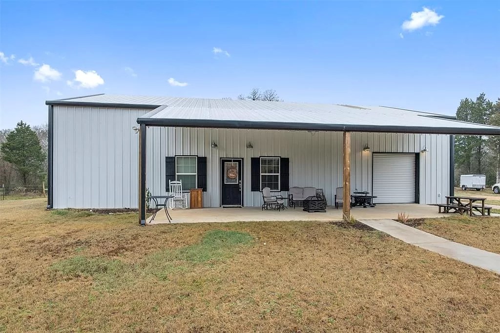 Malakoff, TX 14acre 4bed 3bath Farmhouse Style Barndo