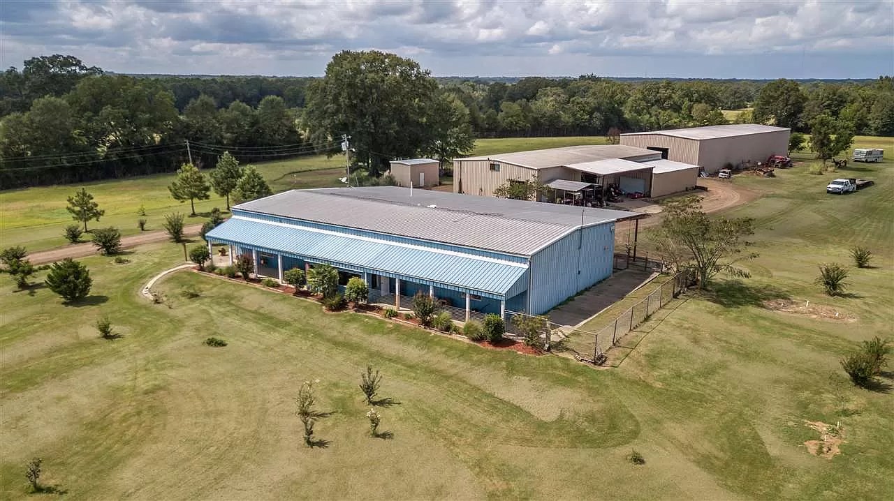 3620 Tank Rd, Terry, MS 39170