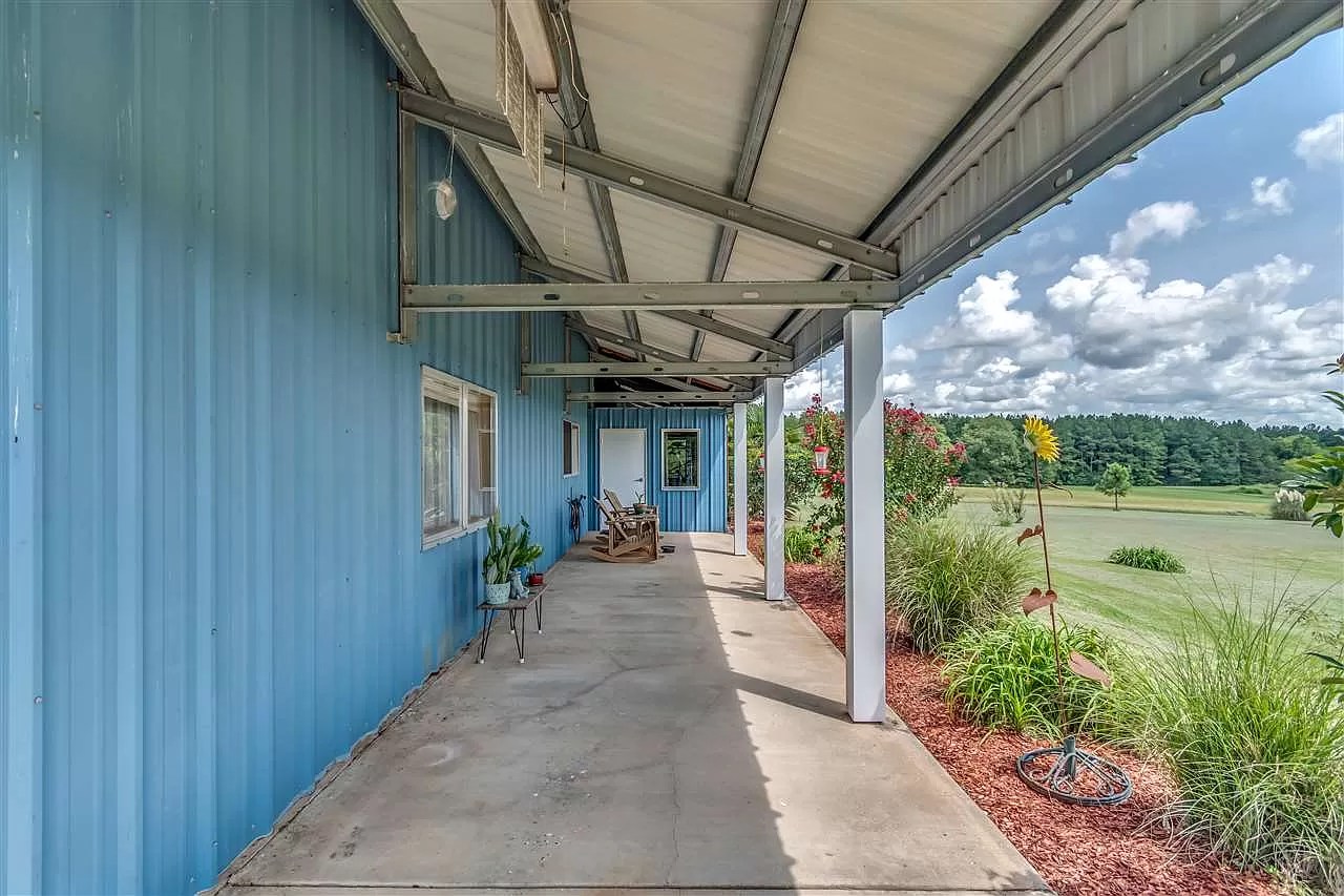 3620 Tank Rd, Terry, MS 39170