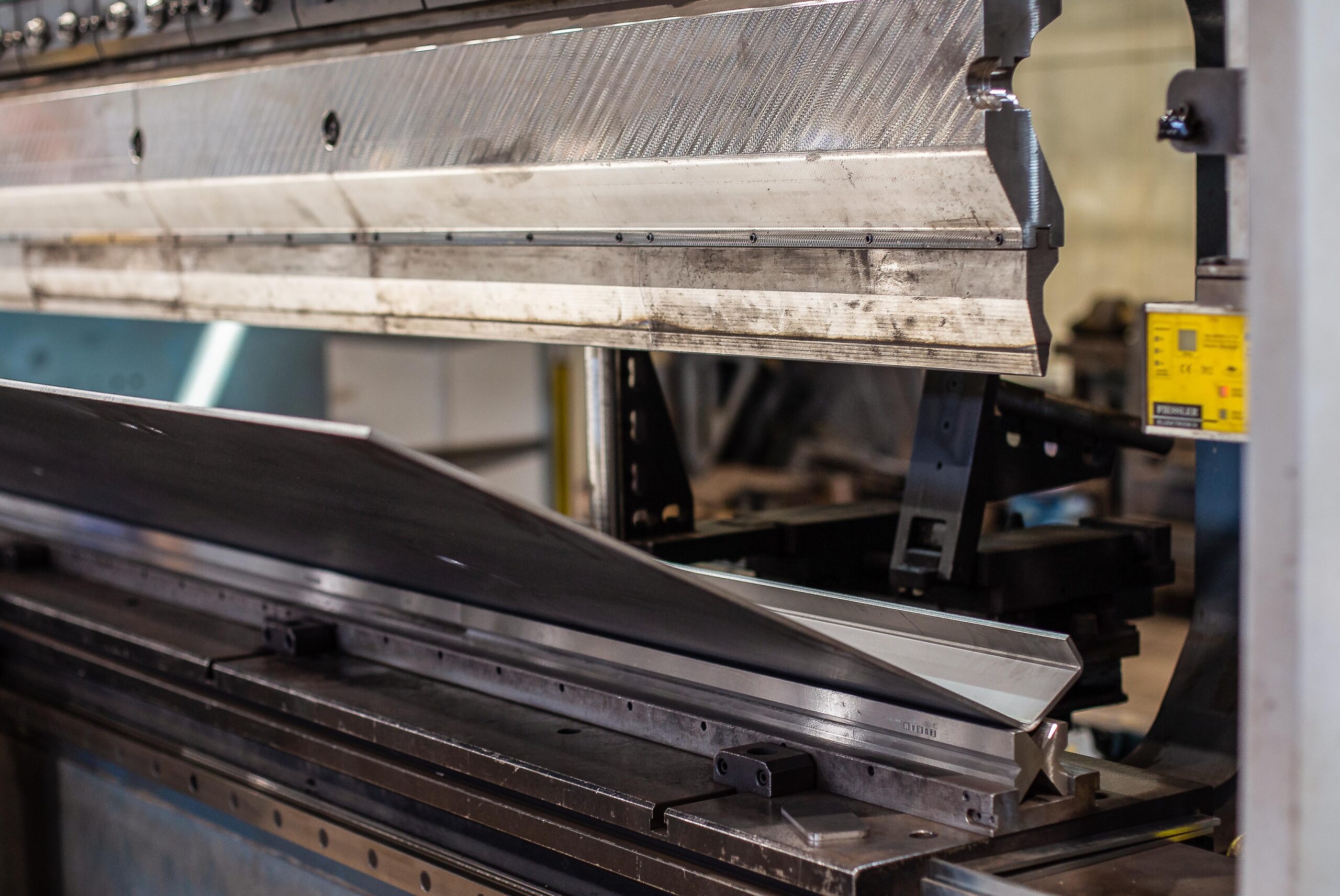 Steel plate bending Metest Producing of Welded beams, NSCProfiles