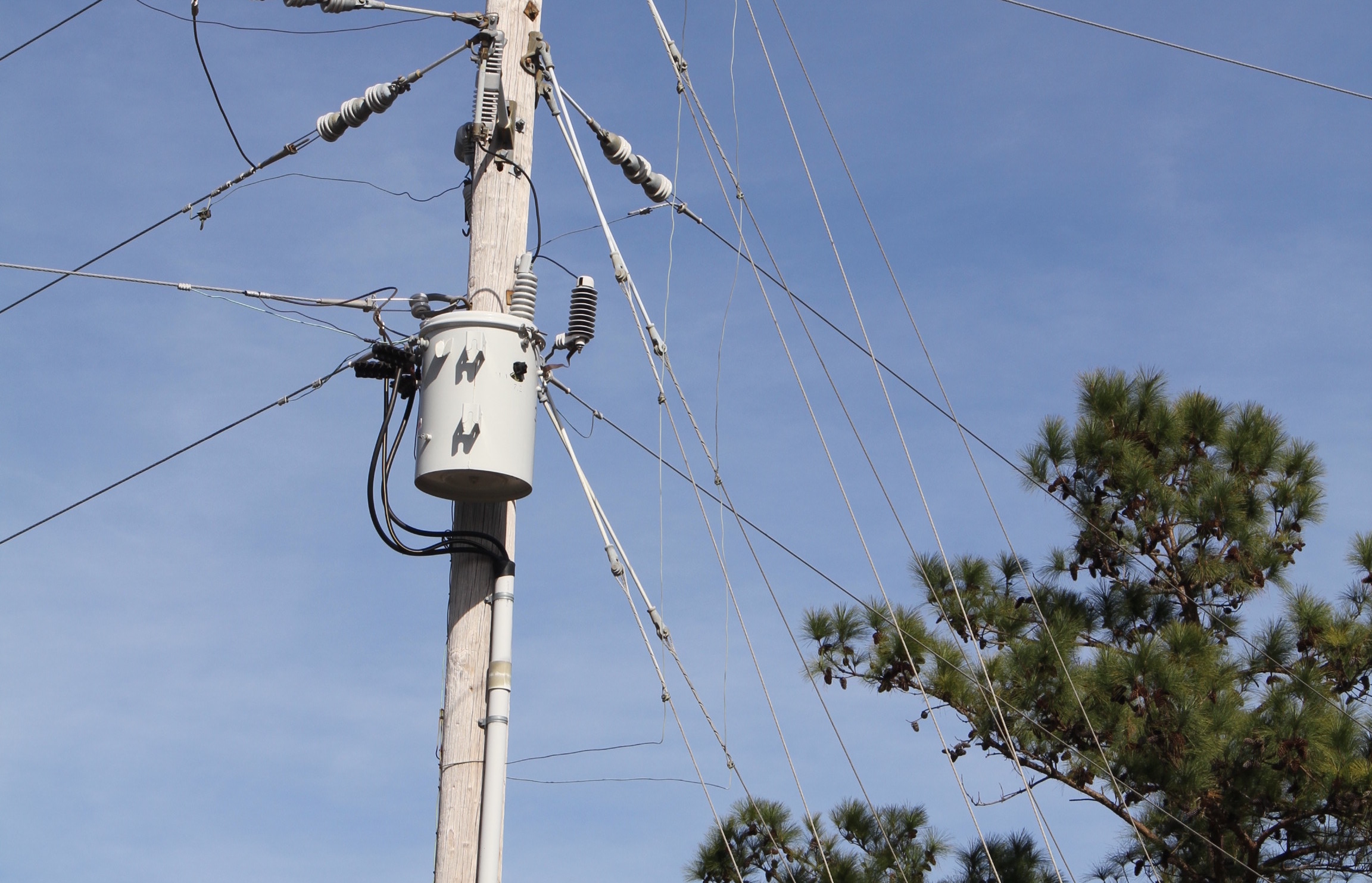 Transformer Electrical power pole Metglas, Inc.