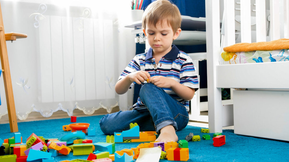 What Age Can a Child Play Inside Unsupervised Independent Play