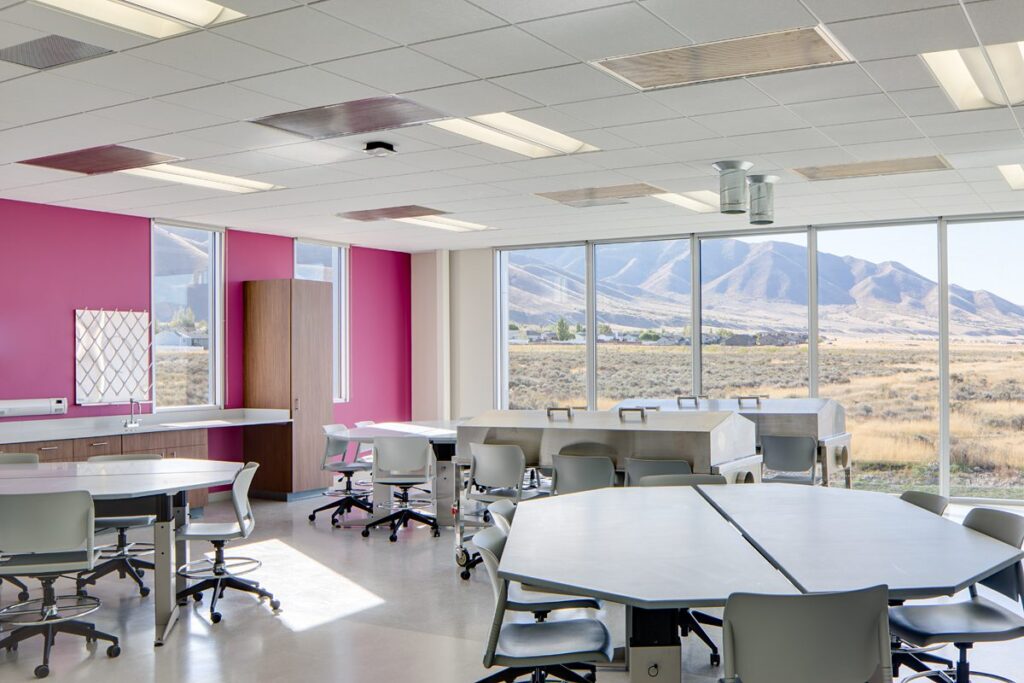 USU Science and Technical Building Method Studio