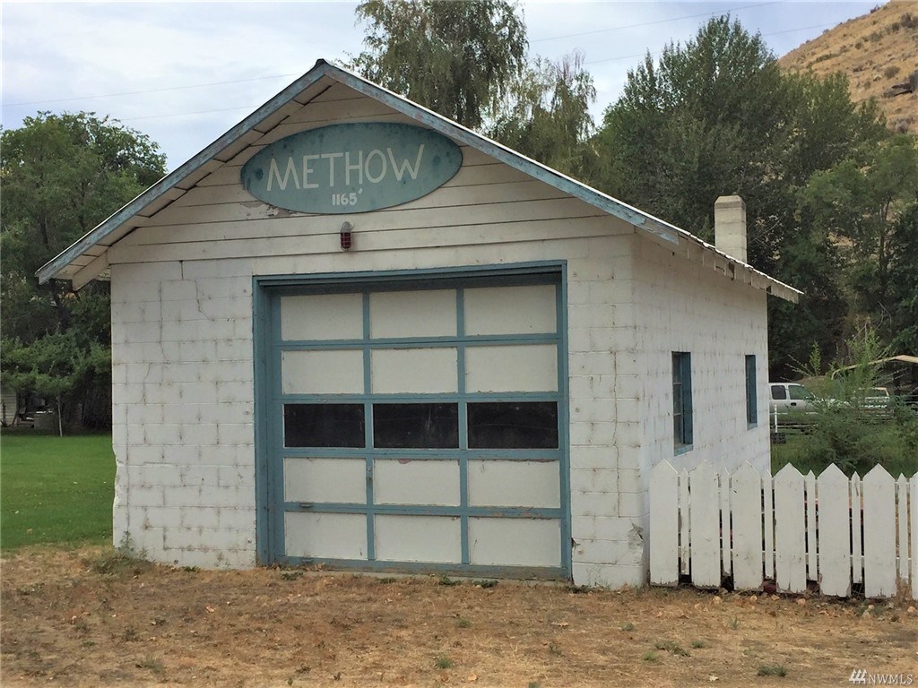Just Sold! 37 Main St & 1099 Hwy 153 Methow 102,300 Blue Sky Real Estate