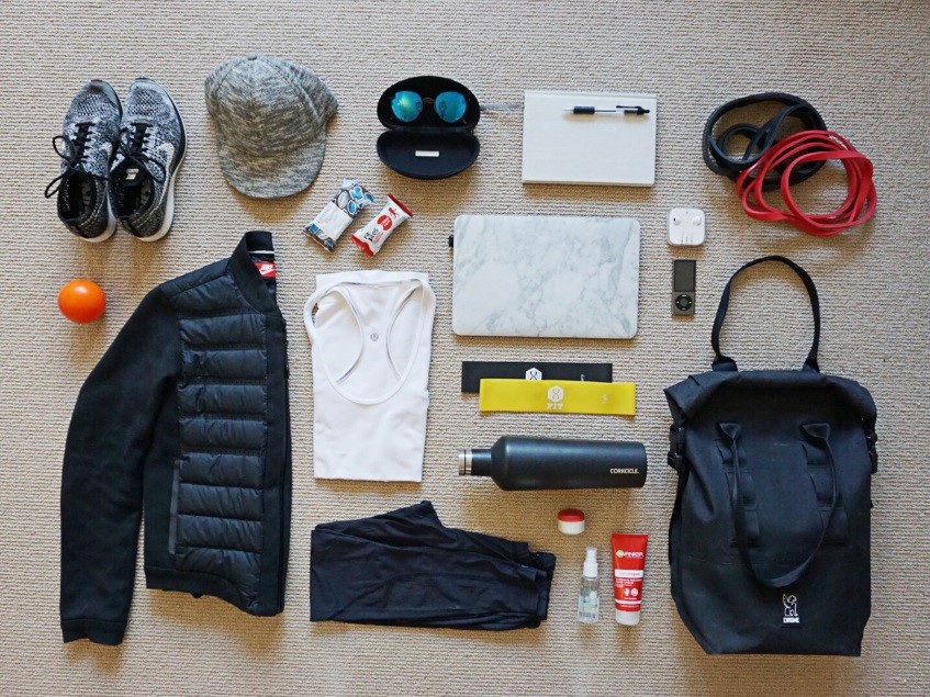 Here's what personal trainers actually carry around in their gym bags