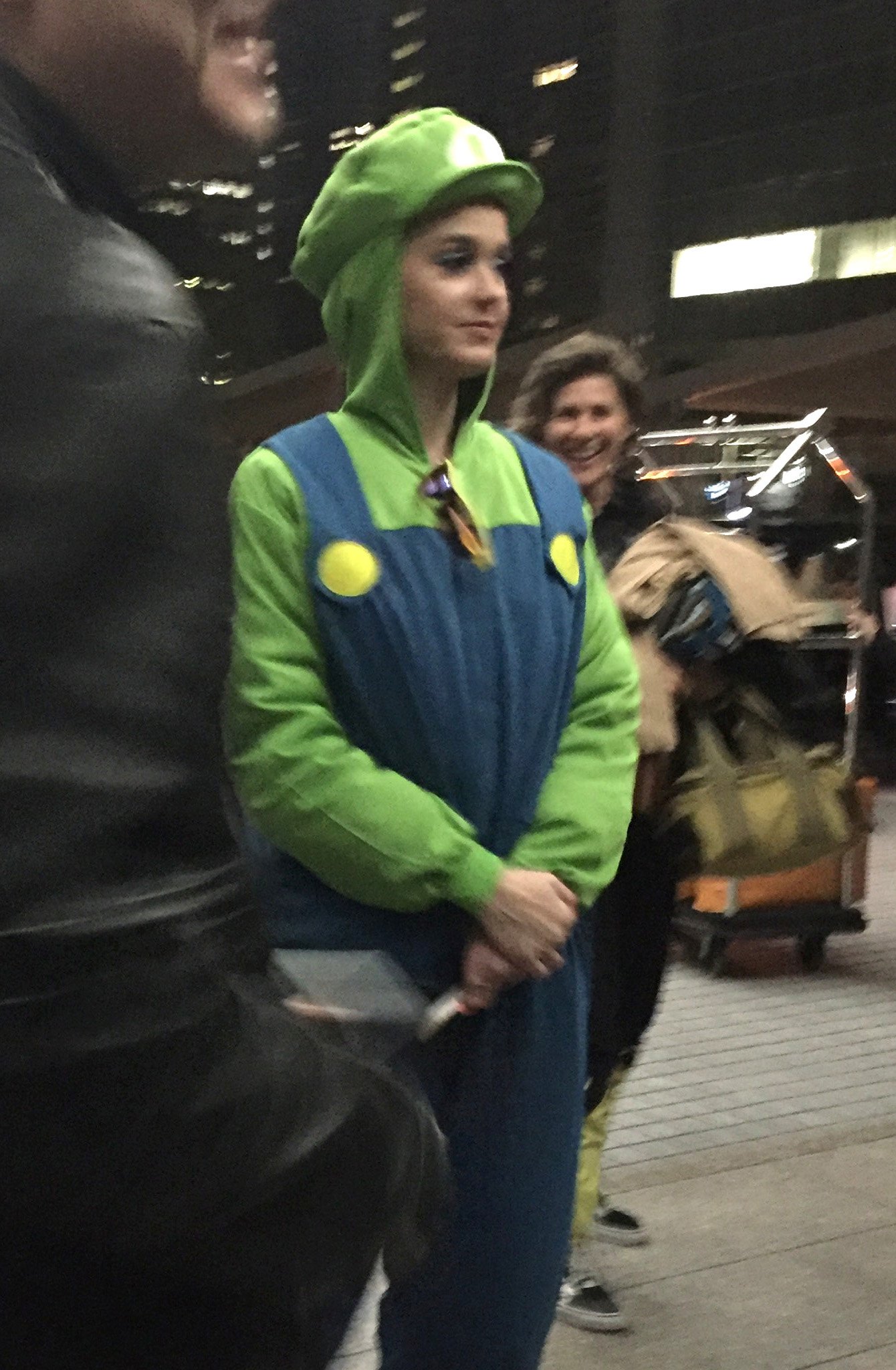 Katy Perry And Orlando Bloom Dress As Mario And Luigi For Date Night Metro News