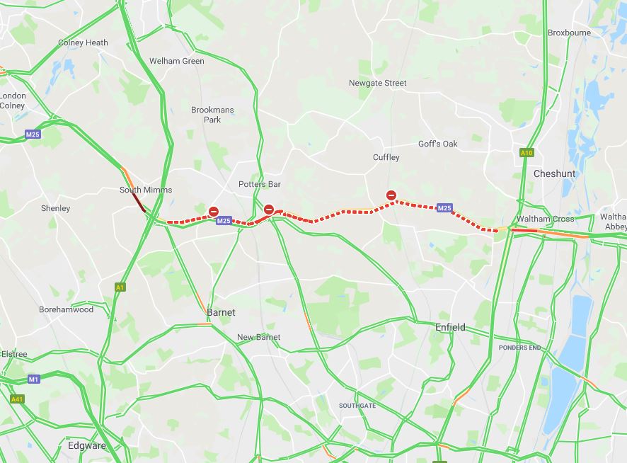 M25 closed between junctions 23 and 25 after accident as lorry