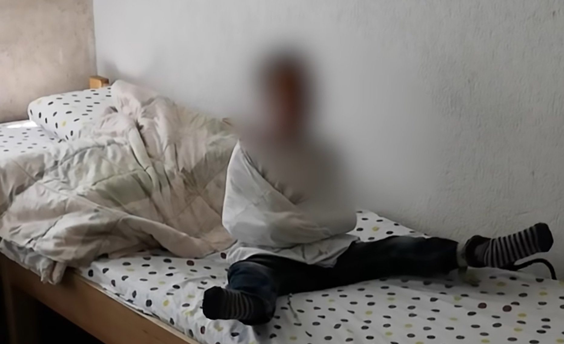 Children tied to beds and radiators at home for special needs kid