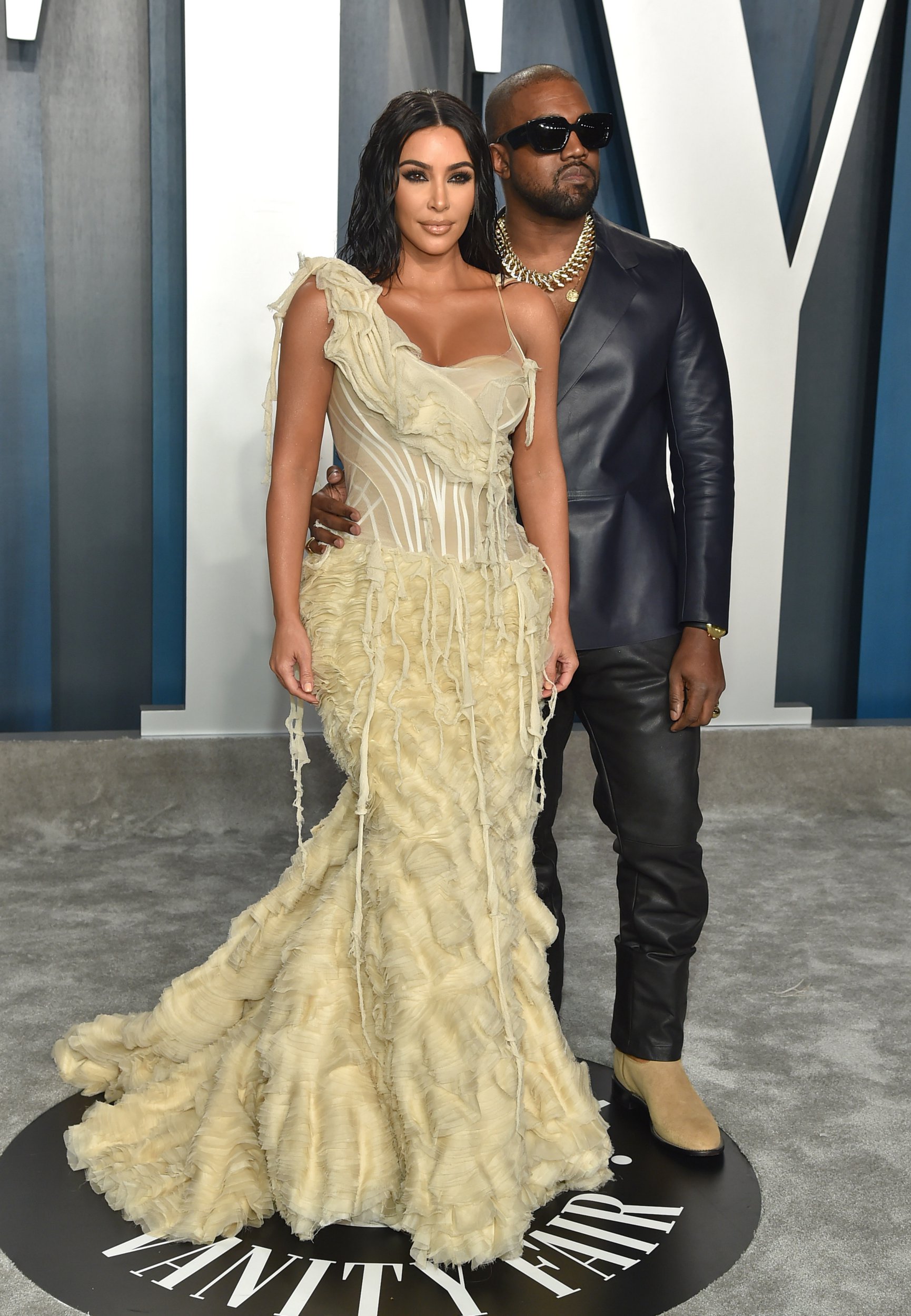Kanye West dhe Kim Kardashian thuhet se do të shkojnë drejt divorcit pas 6 vitesh martesë dhe 4 fëmijëve. 8 Shkurt 2015 Los Angeles, Ca. Kim Kardashian dhe Kanye West 57th Annual Awards GRAMMY Awards në Staples Center ?? Tammie Arroyo / AFF-USA.com. 05 Jan 2021 Në foto: Kanye West dhe Kim Kardashian. Kredi fotografike: Tammie Arroyo / AFF-USA.com / MEGA TheMegaAgence.com +1 888 505 6342