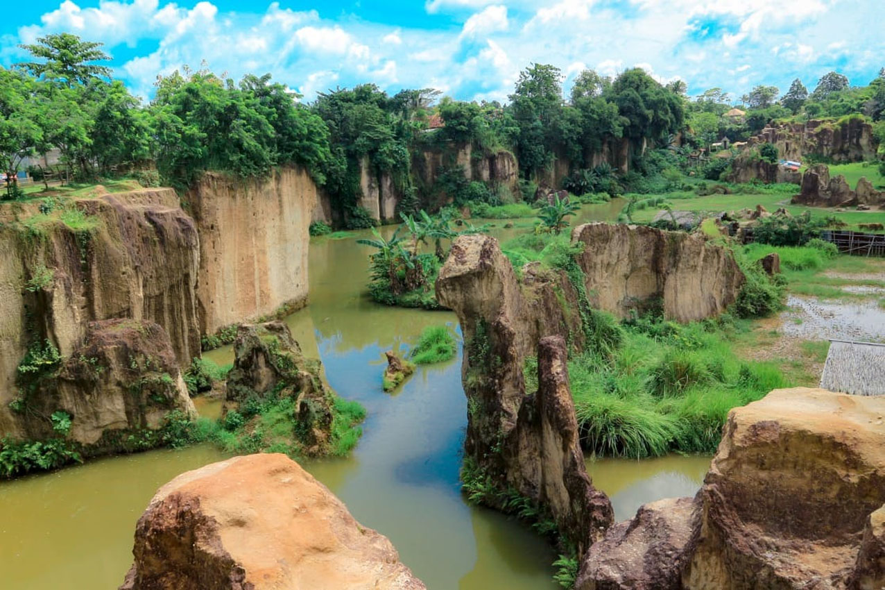 Instagramable, Keindahan Tebing Koja di Kabupaten Tangerang