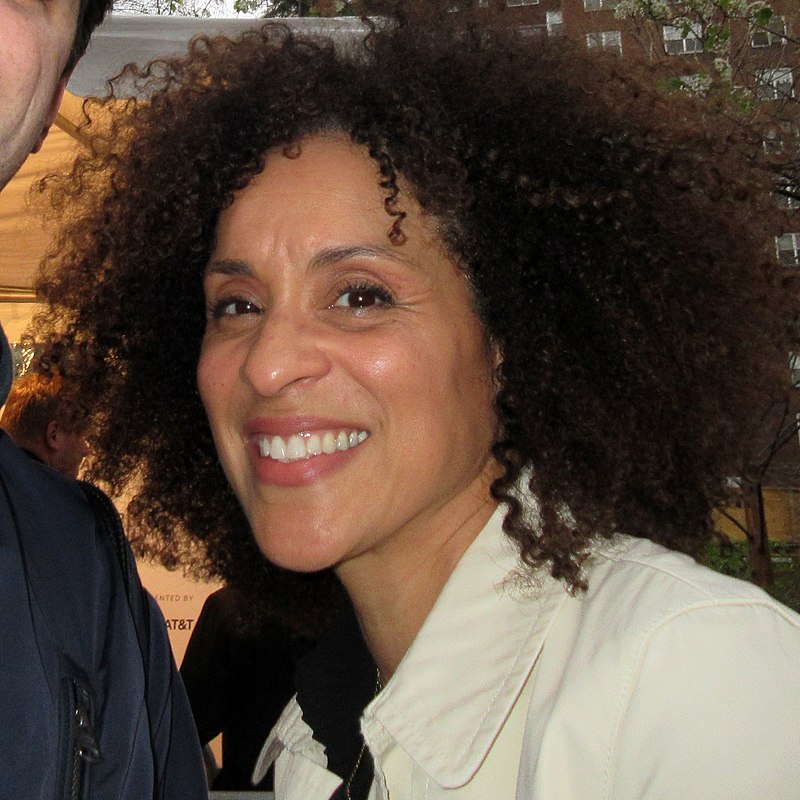 Karyn Parsons's Bio, Age, Career, Net Worth, Husband, Body Measurements