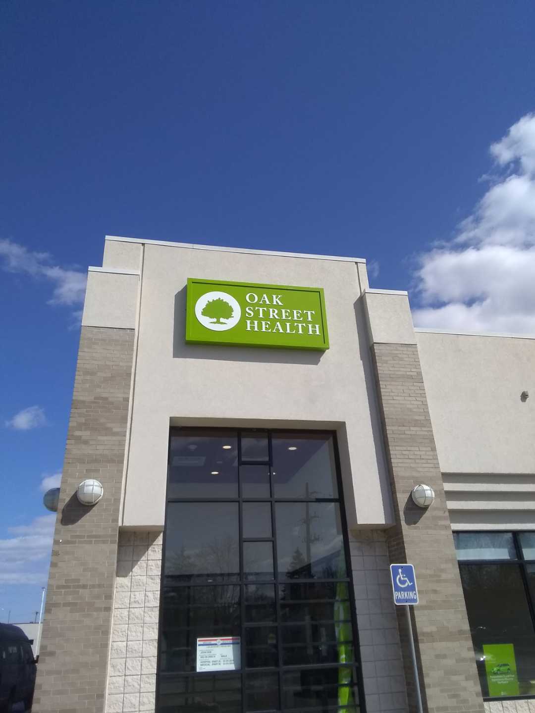 Oak Street Health LLC Metro Signs & Lighting