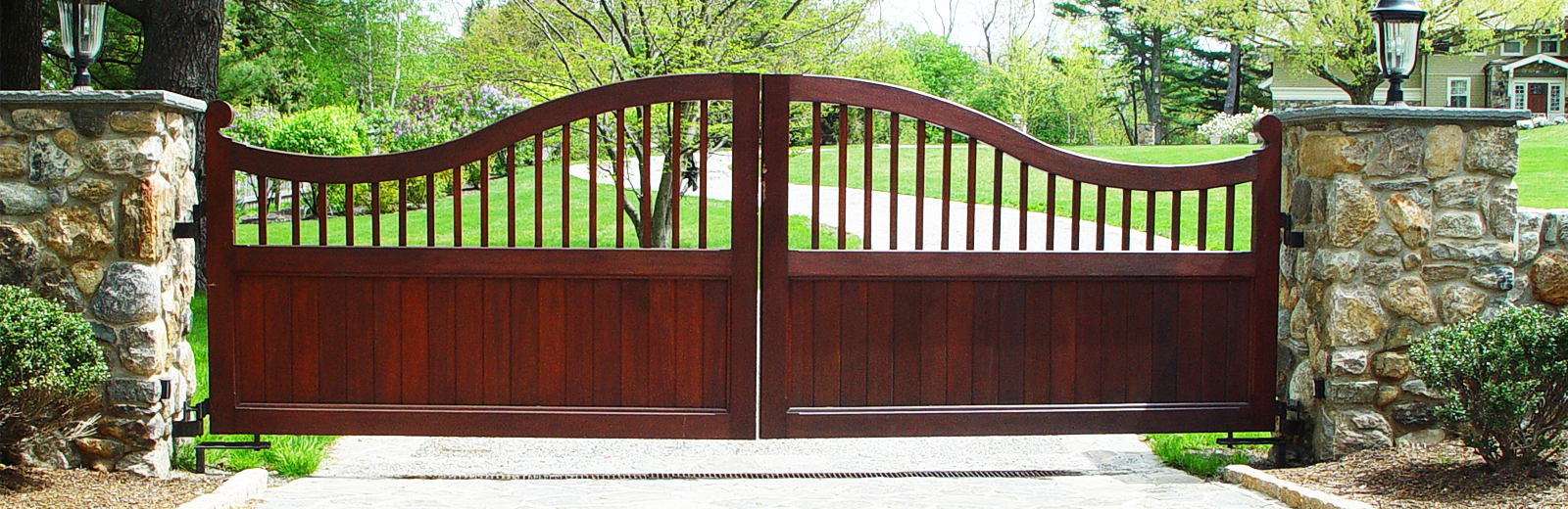 Gate Services Metro Garage Door Repair long Beach (562) 5481414