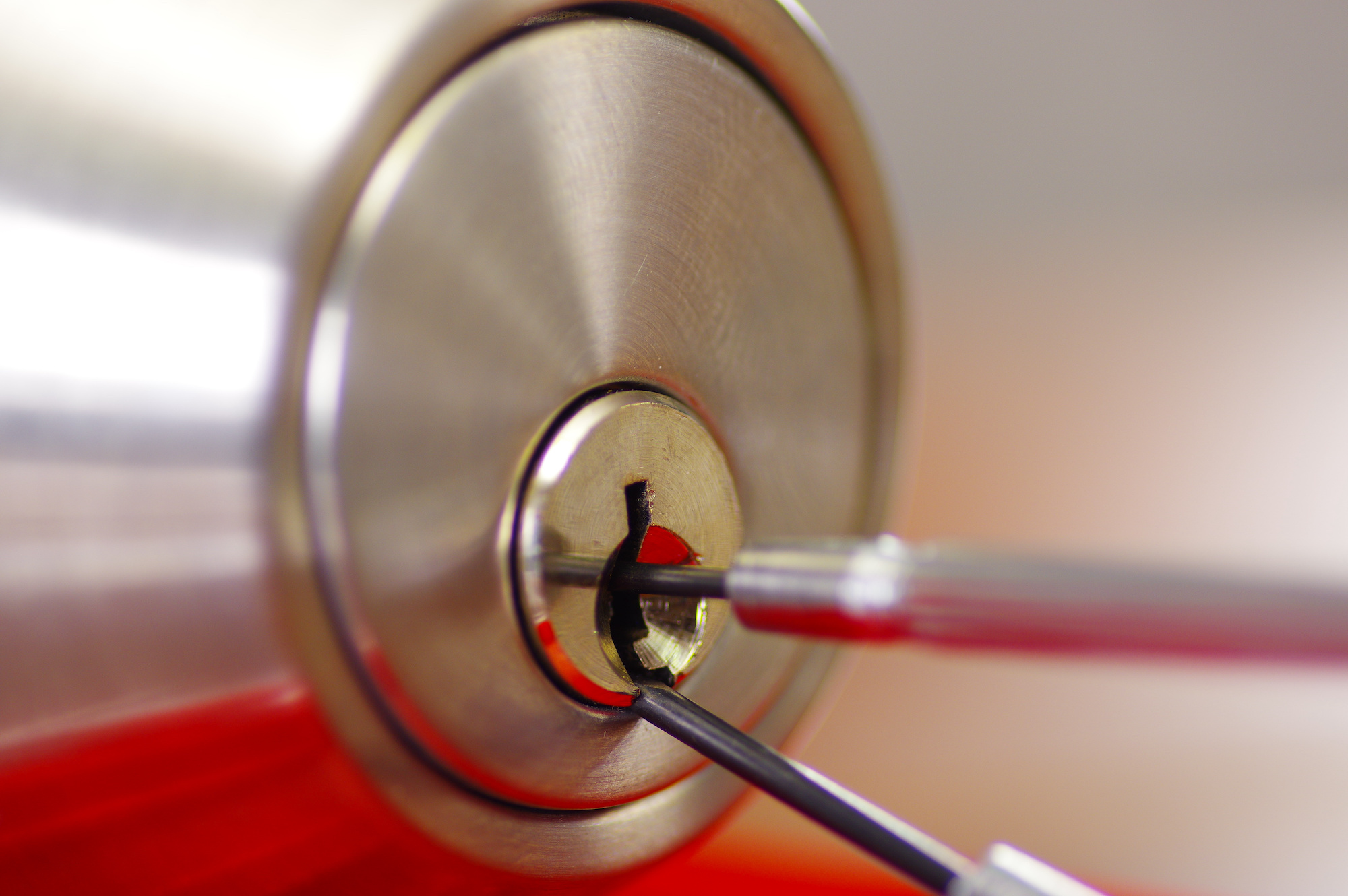 Tips for Choosing a Reputable Locksmith Metro Lock & Safe Inc.