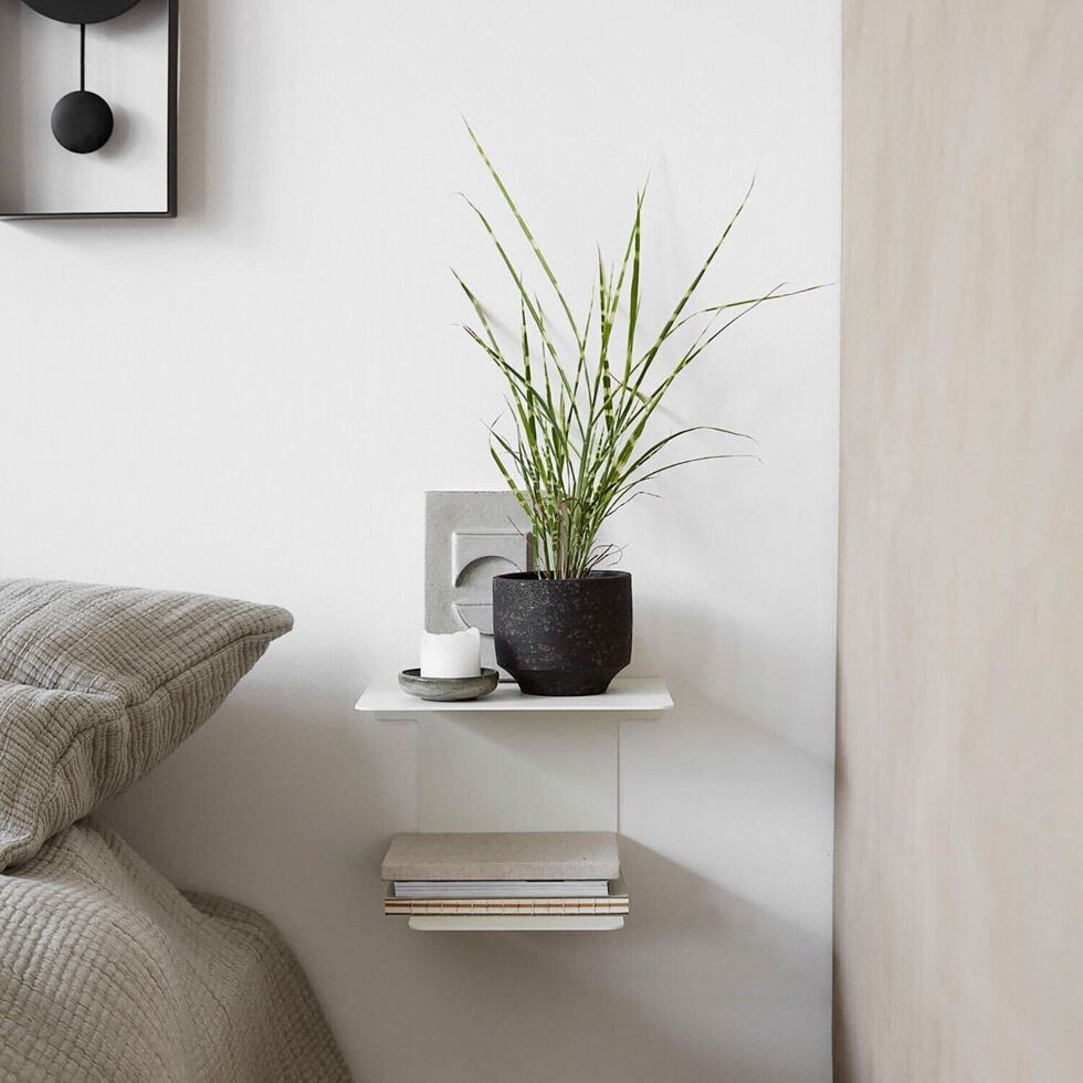 vägghängt sängbord ikea 25 Snygga Väggfasta Sängbord Perfekta För Det Lilla Sovrummet - Metro Mode