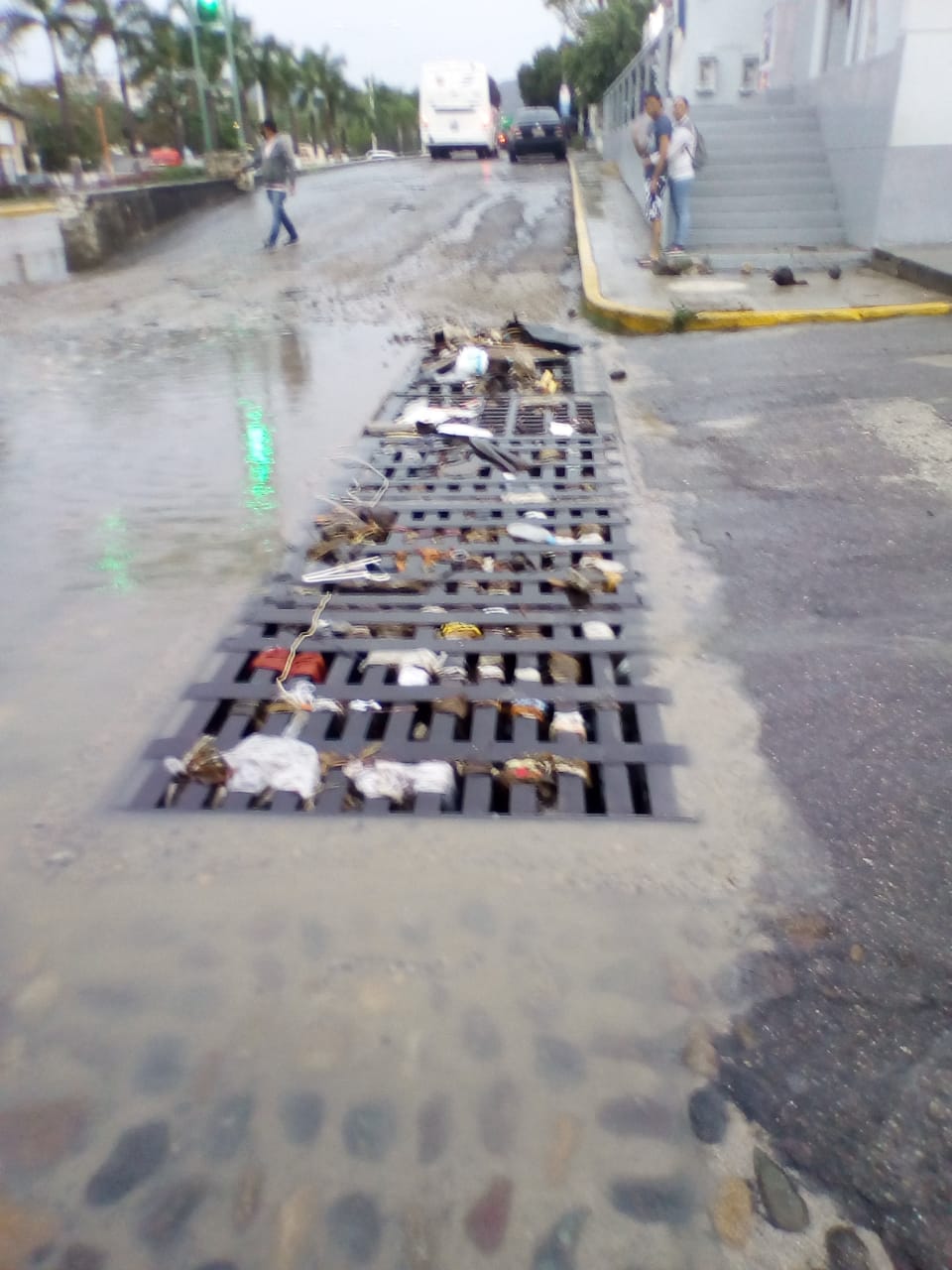 Recuento de sucesos durante la tormenta de esta mañana Metrópoli Bahía